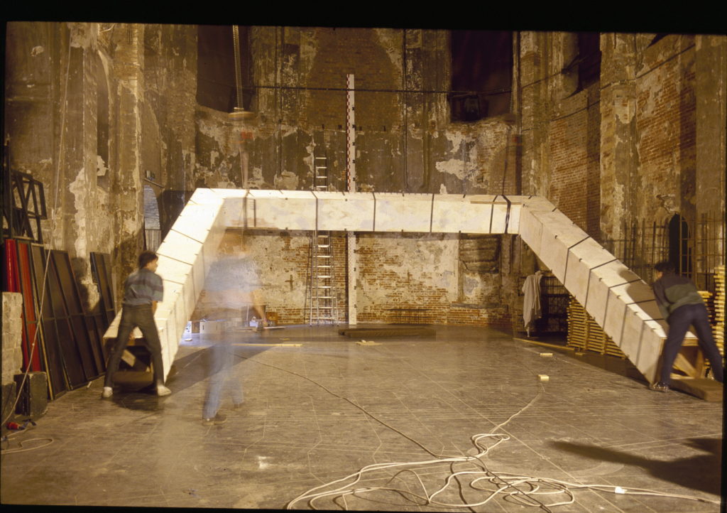 Pierre Courtois - L’Aller Vers, montage - 1993 - Intégration - Chapelle des Brigittines - Bruxelles