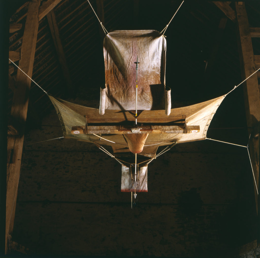 Pierre Courtois · Traces et tracés, Grand Vol · Montage, technique mixte, Sorinne-la-Longue (B) ·1989