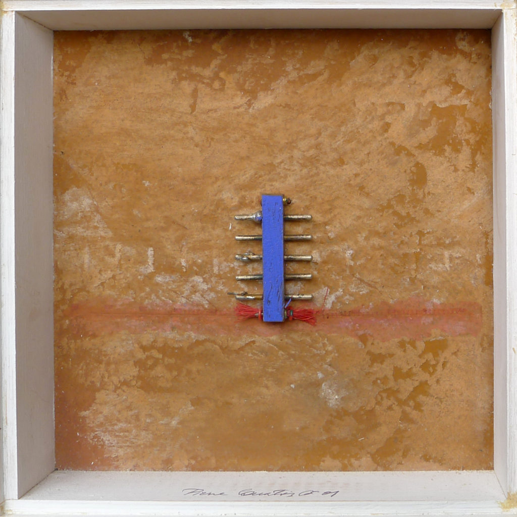 Pierre Courtois - Sans titre - Boîte, techniques mixtes - 20 x 20 x 5 cm - 2001