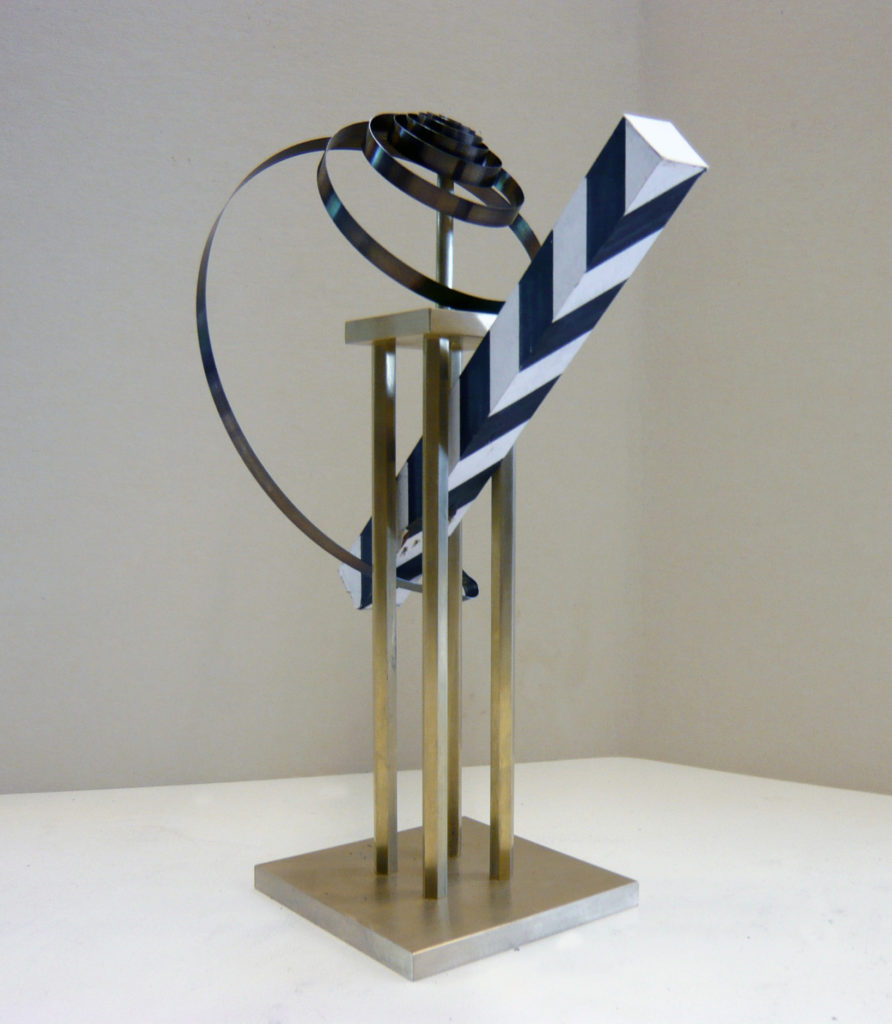 Pierre Courtois – Projet trophée – Montage technique mixte - 30 x 10 x 10 cm - 2010